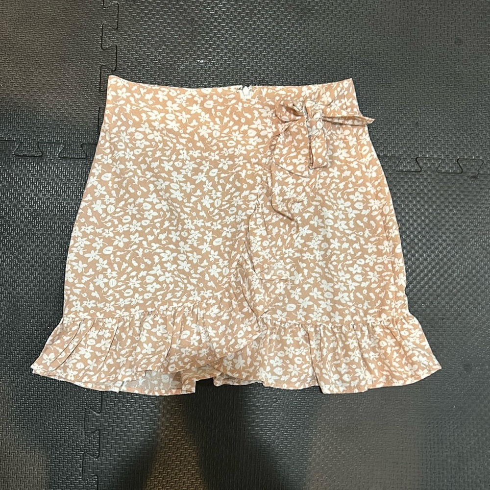 Cute mini skirt